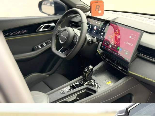 LYNK&CO  2023 LYNK&CO  03 1.5TD Power Pro Automatic Transmission