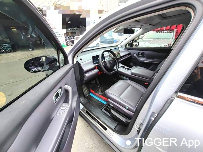 LEAP 2024 C16 200 Premium Edition Automatic Transmission