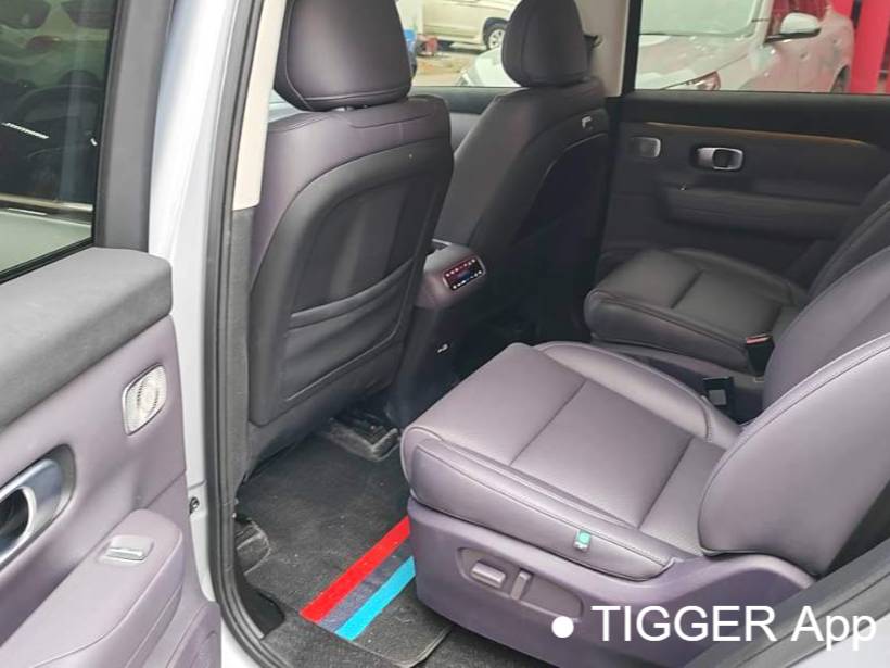 LEAP 2024 C16 200 Premium Edition Automatic Transmission