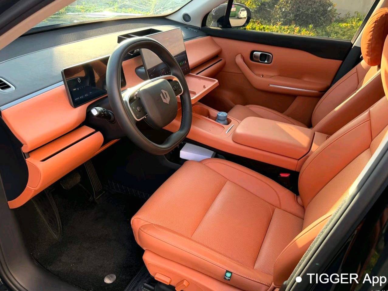 LEAP 2024 C16 200 Premium Edition Automatic Transmission