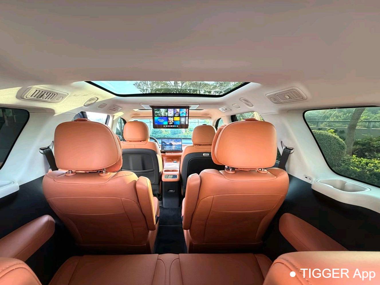 LEAP 2024 C16 200 Premium Edition Automatic Transmission