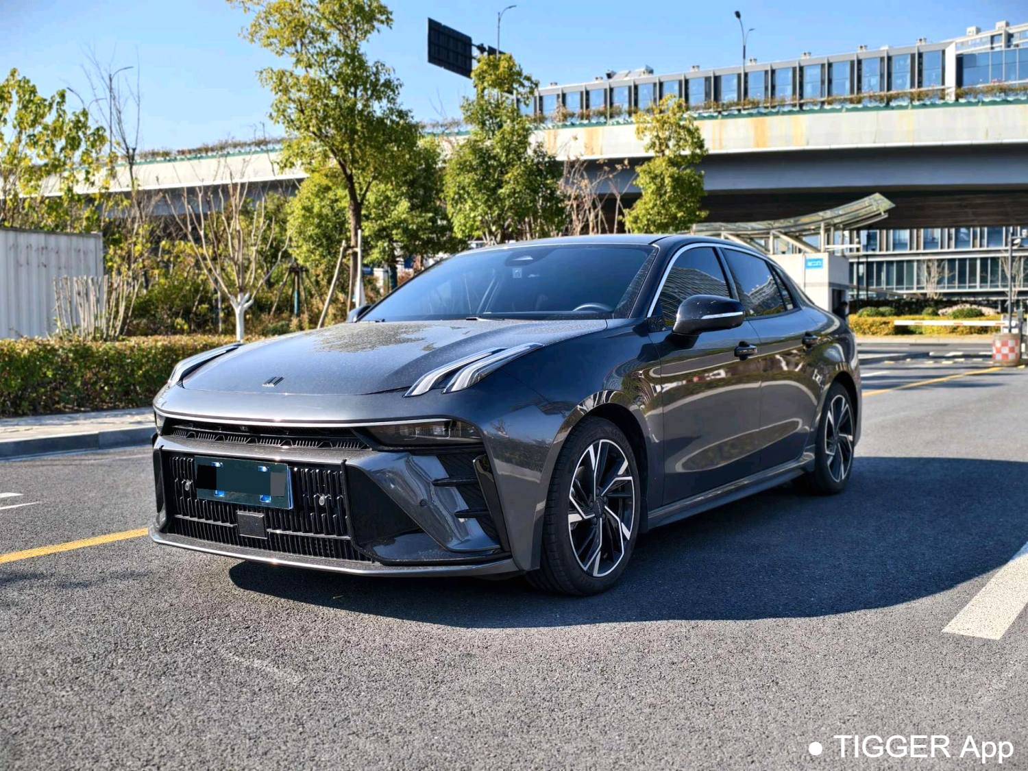 LYNK&CO 2023 LYNK&CO 03 1.5TD Power Pro Automatic Transmission