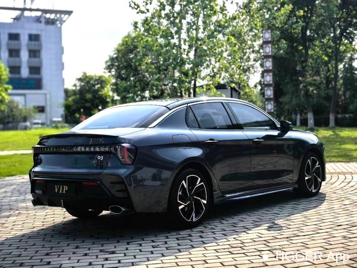 LYNK&CO 2023 LYNK&CO 03 1.5TD Power Plus Automatic Transmission