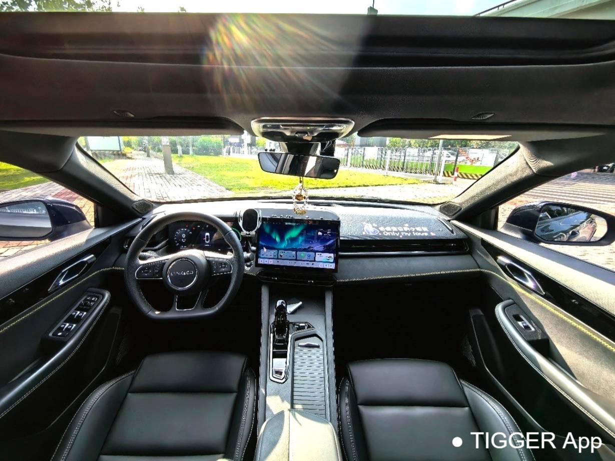 LYNK&CO 2023 LYNK&CO 03 1.5TD Power Plus Automatic Transmission