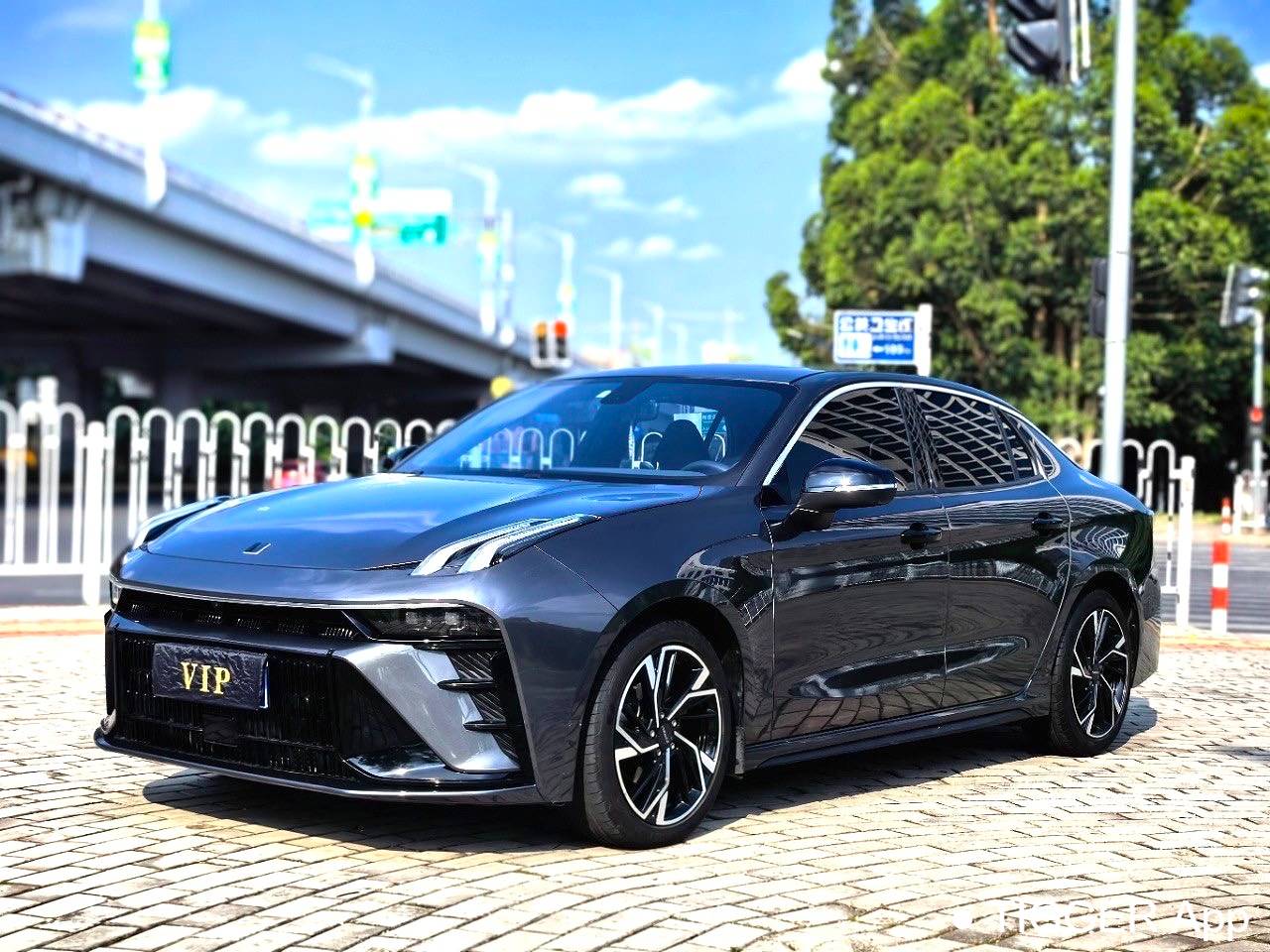 LYNK&CO 2023 LYNK&CO 03 1.5TD Power Plus Automatic Transmission