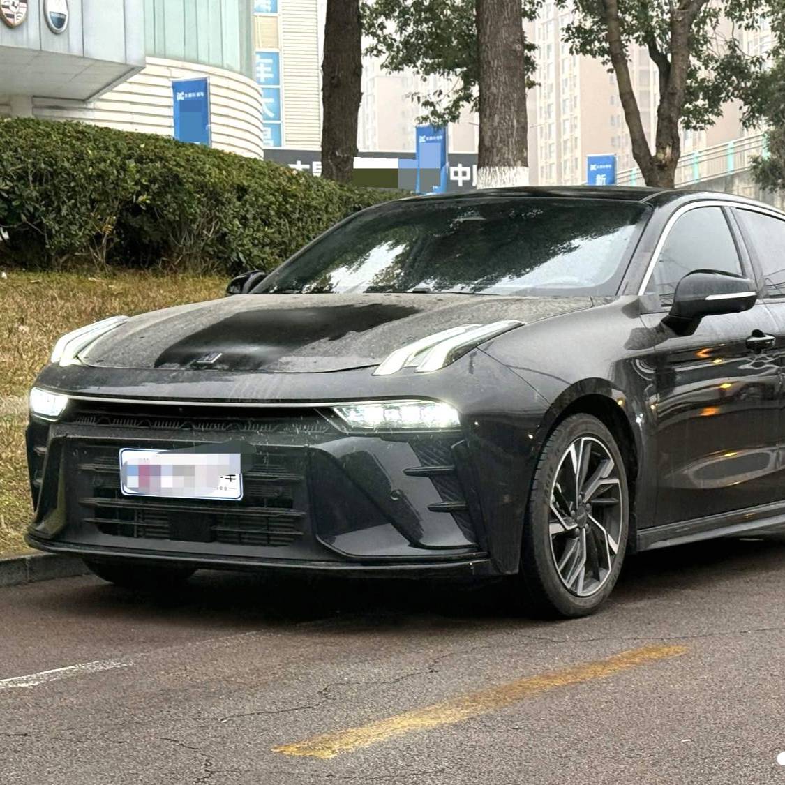 LYNK&CO  2025 LYNK&CO  03 1.5TD Champion Pro Automatic Transmission Used Car