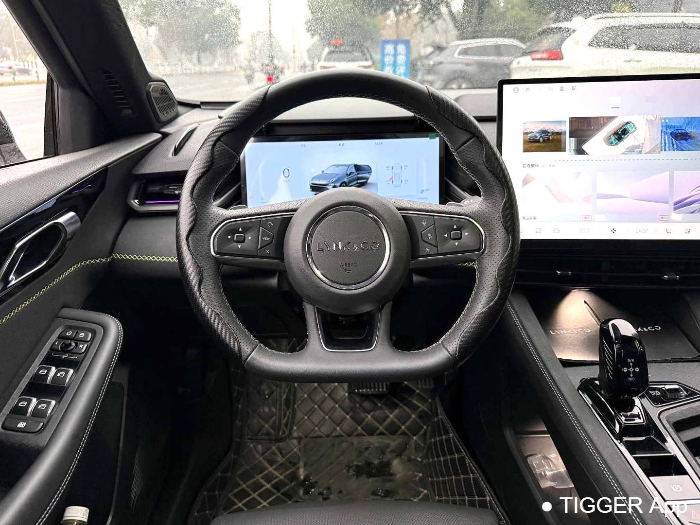 LYNK&CO  2025 LYNK&CO  03 1.5TD Champion Pro Automatic Transmission