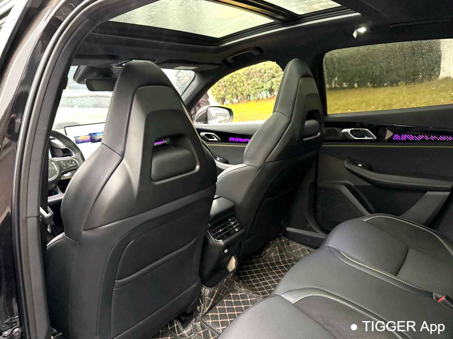 LYNK&CO  2025 LYNK&CO  03 1.5TD Champion Pro Automatic Transmission