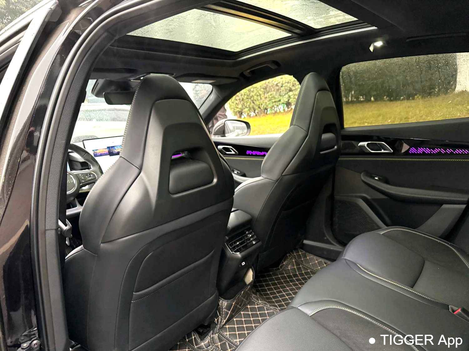 LYNK&CO  2025 LYNK&CO  03 1.5TD Champion Pro Automatic Transmission