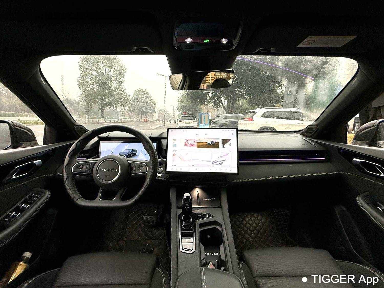 LYNK&CO  2025 LYNK&CO  03 1.5TD Champion Pro Automatic Transmission