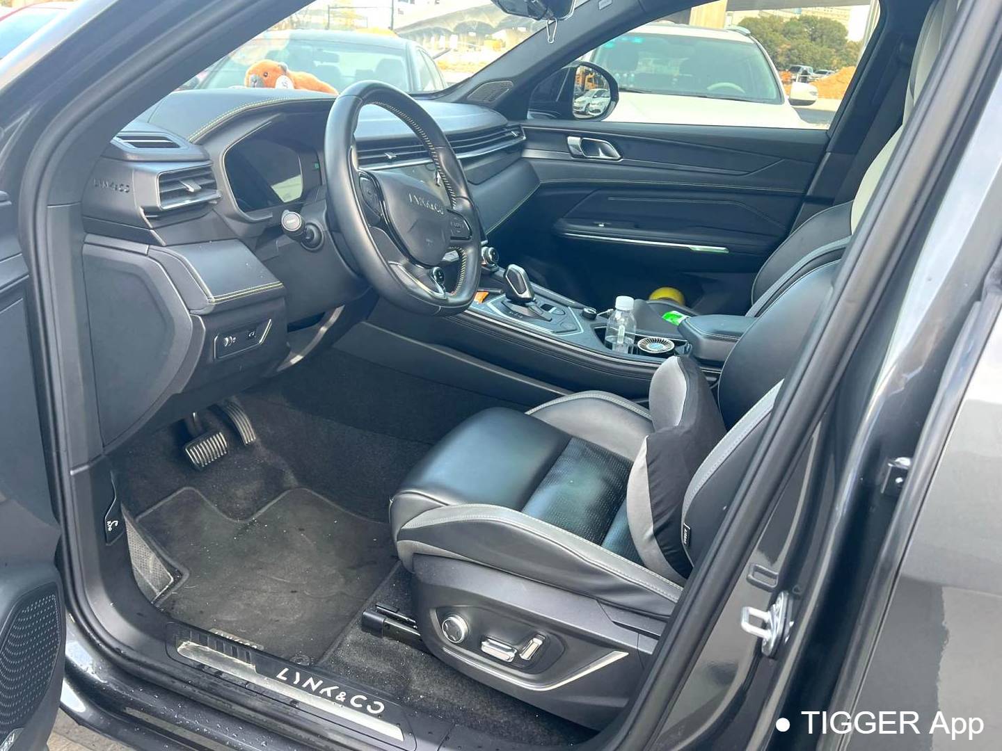 LYNK&CO 2023 LYNK&CO 05 2.0TD 2WD Yao Halo Automatic Transmission