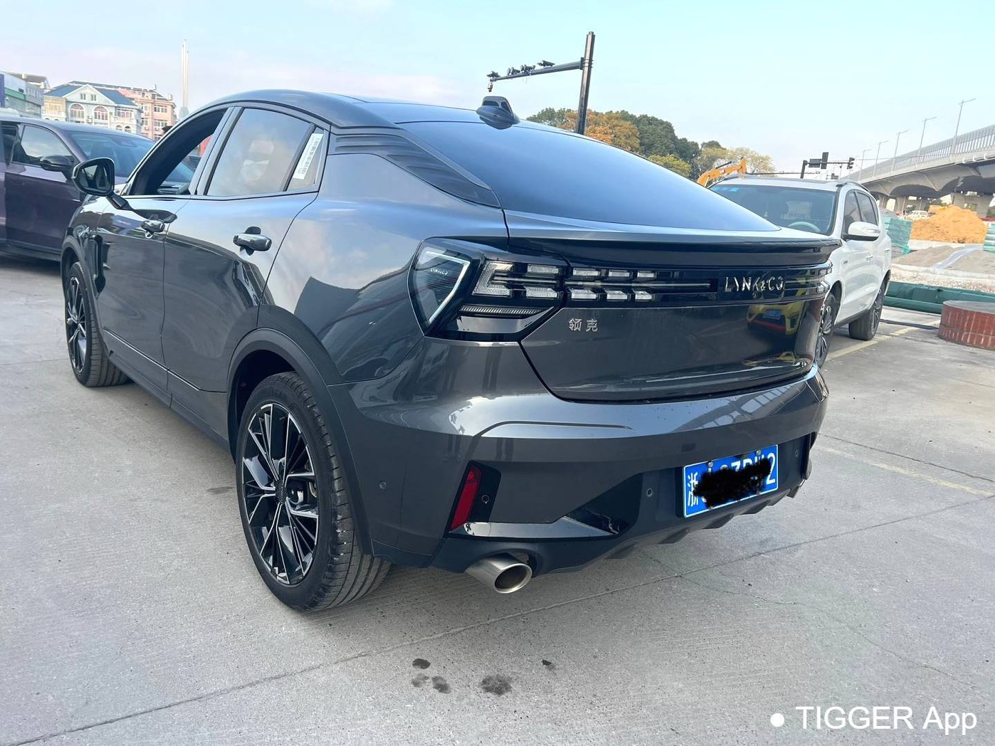 LYNK&CO 2023 LYNK&CO 05 2.0TD 2WD Yao Halo Automatic Transmission