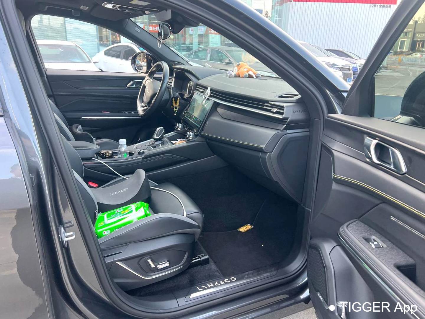 LYNK&CO 2023 LYNK&CO 05 2.0TD 2WD Yao Halo Automatic Transmission