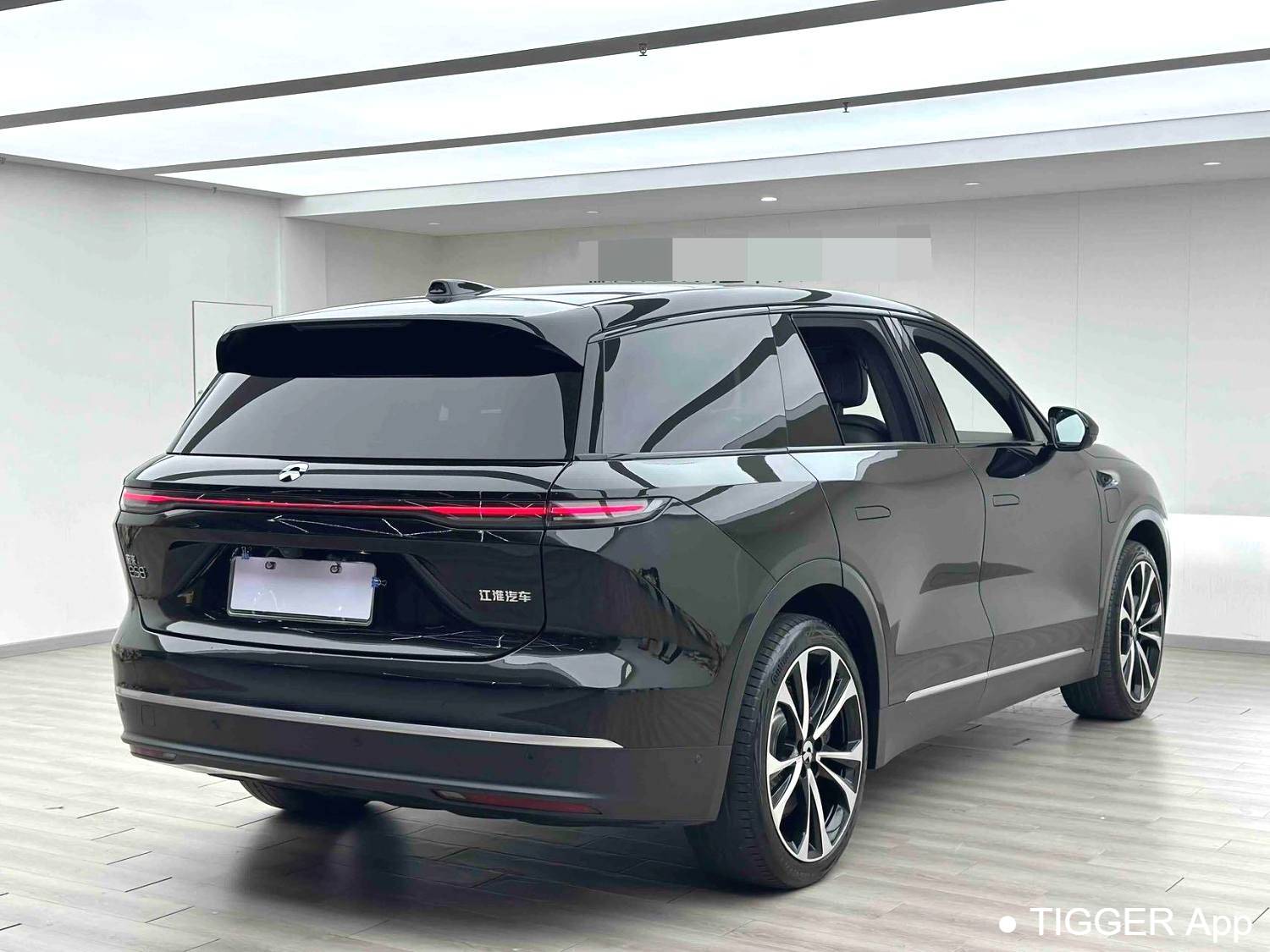 NIO 2023 ES8 100kWh Signature Edition Automatic Transmission