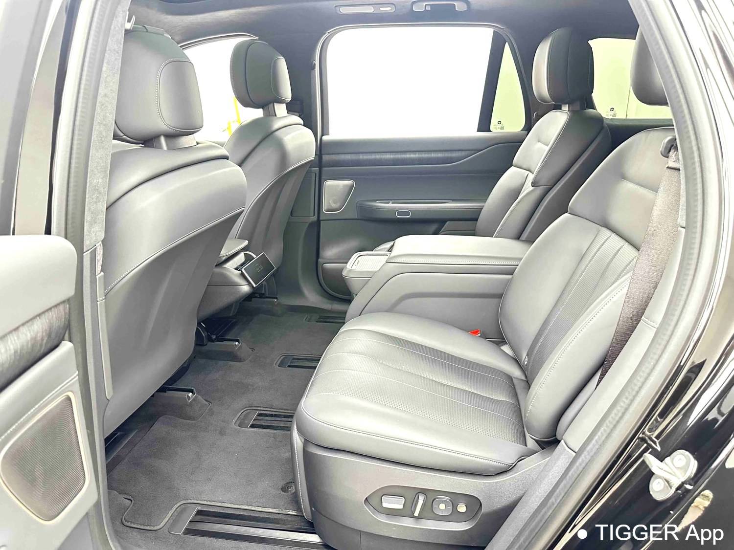 NIO 2023 ES8 100kWh Signature Edition Automatic Transmission