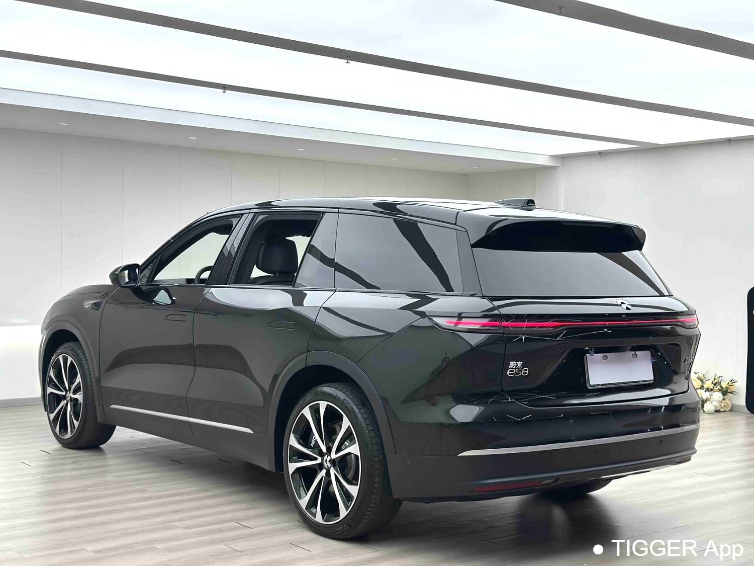 NIO 2023 ES8 100kWh Signature Edition Automatic Transmission