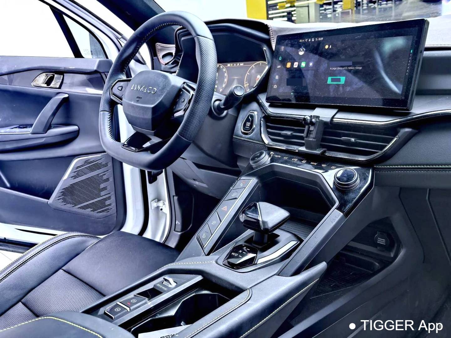 LYNK&CO  2023 LYNK&CO  06 1.5T Remix Pro Automatic Transmission