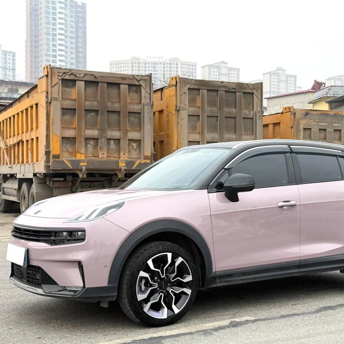 LYNK&CO 2022 LYNK&CO 06 1.5TD Shero Pink Special Edition Automatic Transmission Подержанный автомобиль