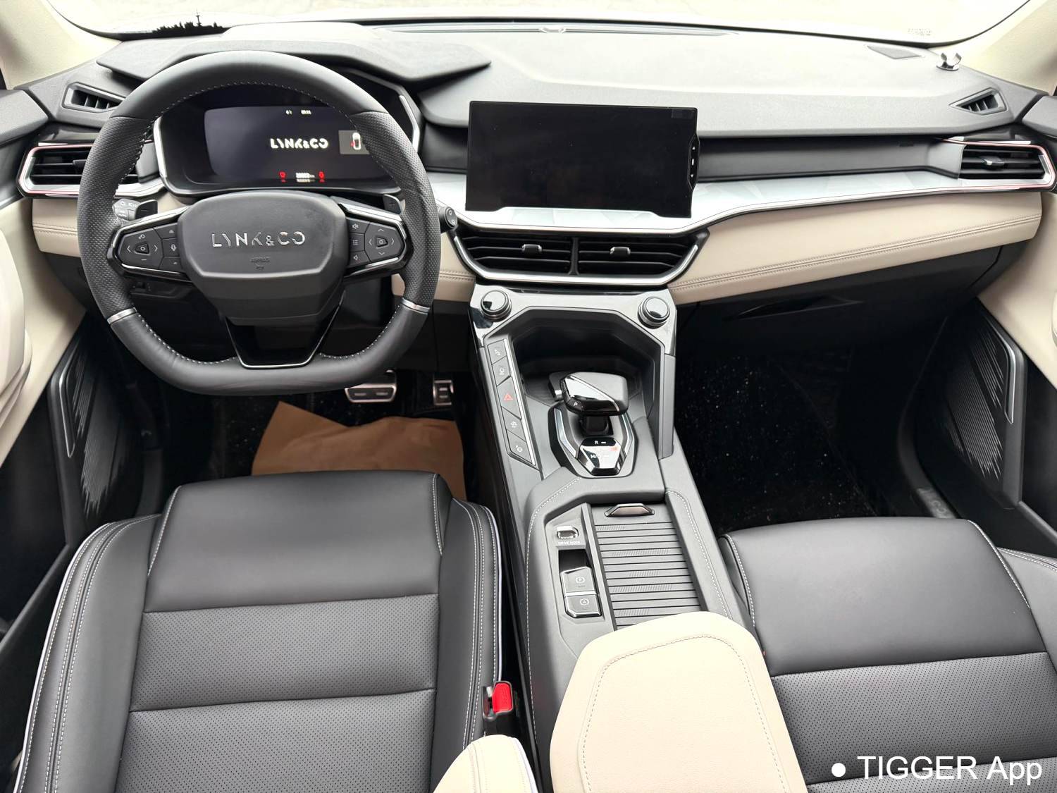 LYNK&CO 2022 LYNK&CO 06 1.5TD Shero Pink Special Edition Automatic Transmission