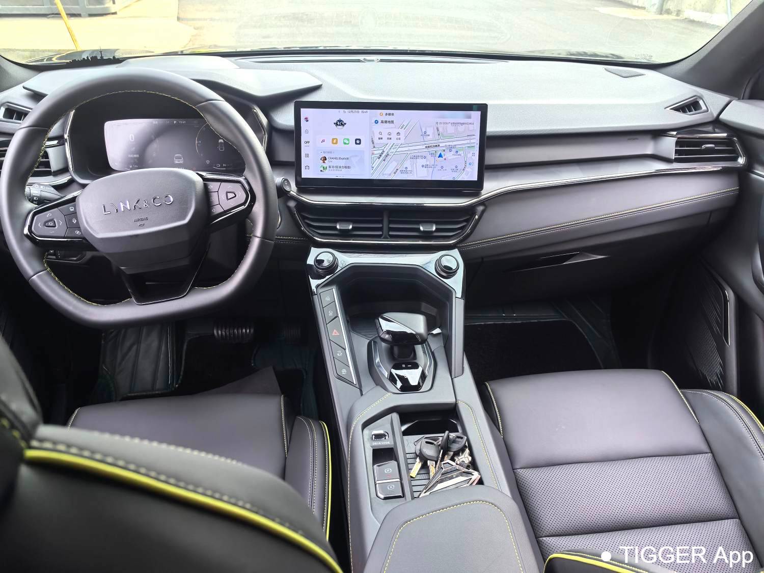 LYNK&CO 06 New Energy 2023 LYNK&CO 06 PHEV 1.5T Remix Pro Automatic Transmission