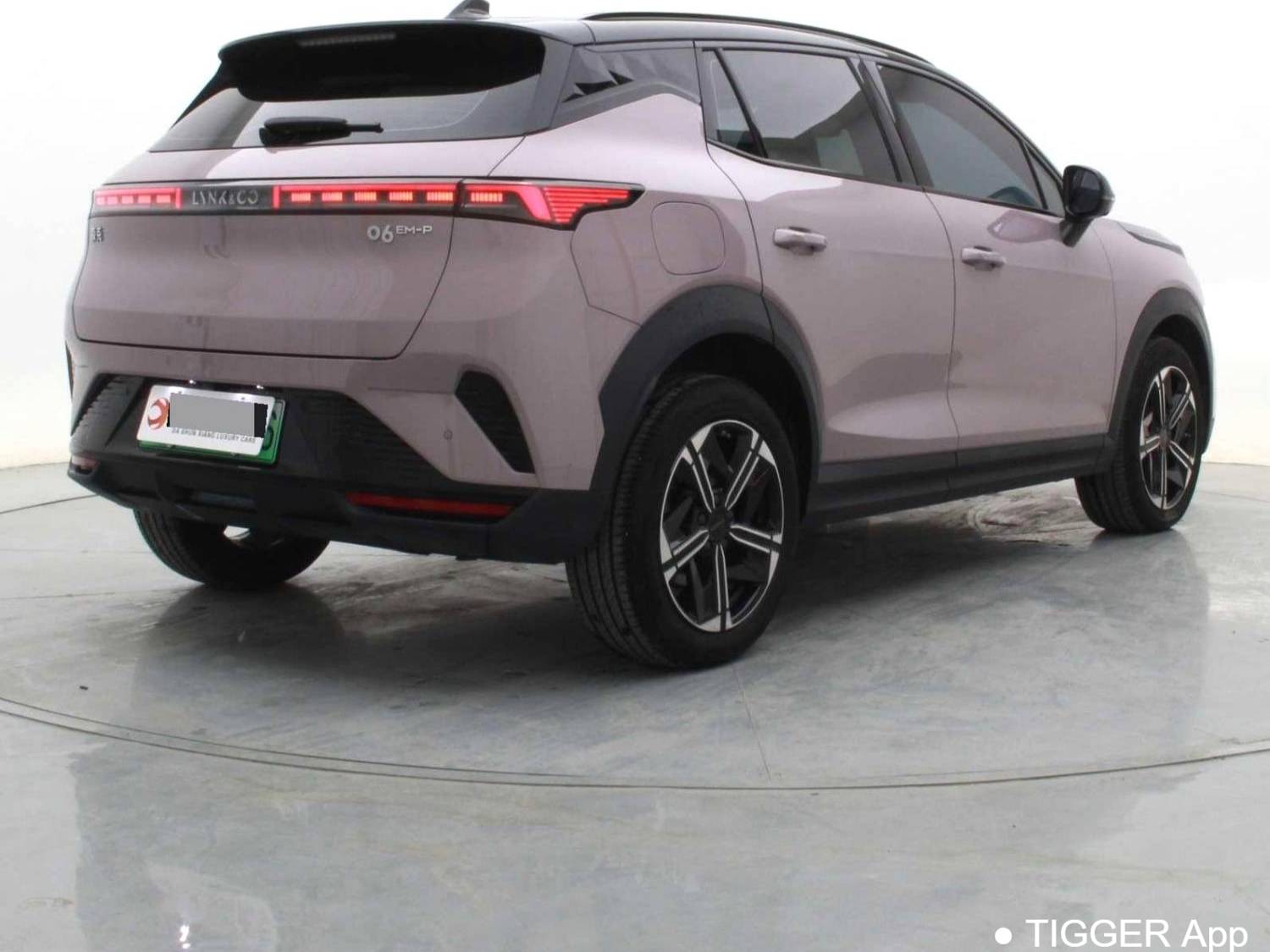 LYNK&CO  2023 LYNK&CO  06 EM-P 1.5 126 Long Range Halo Automatic Transmission
