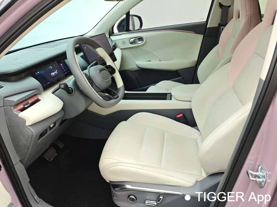 LYNK&CO  2023 LYNK&CO  06 EM-P 1.5 126 Long Range Halo Automatic Transmission