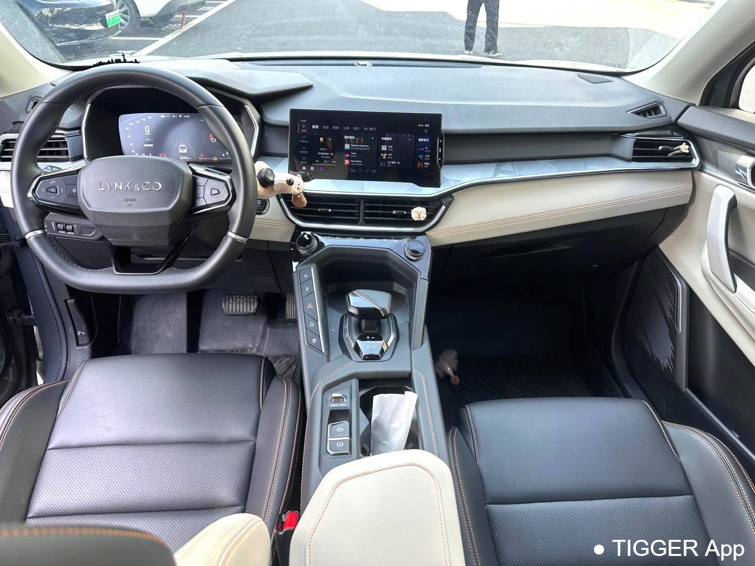 LYNK&CO 06 New Energy 2022 LYNK&CO 06 PHEV 1.5TD 84KM Range Edition Pro Automatic Transmission