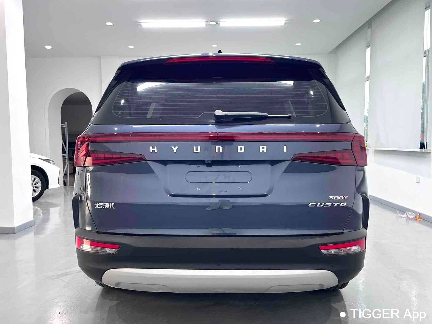 HYUNDAI 2021 Custo 2.0TGDi 380TGDi LUX Premium Intelligent Love Premium Automatic Transmission