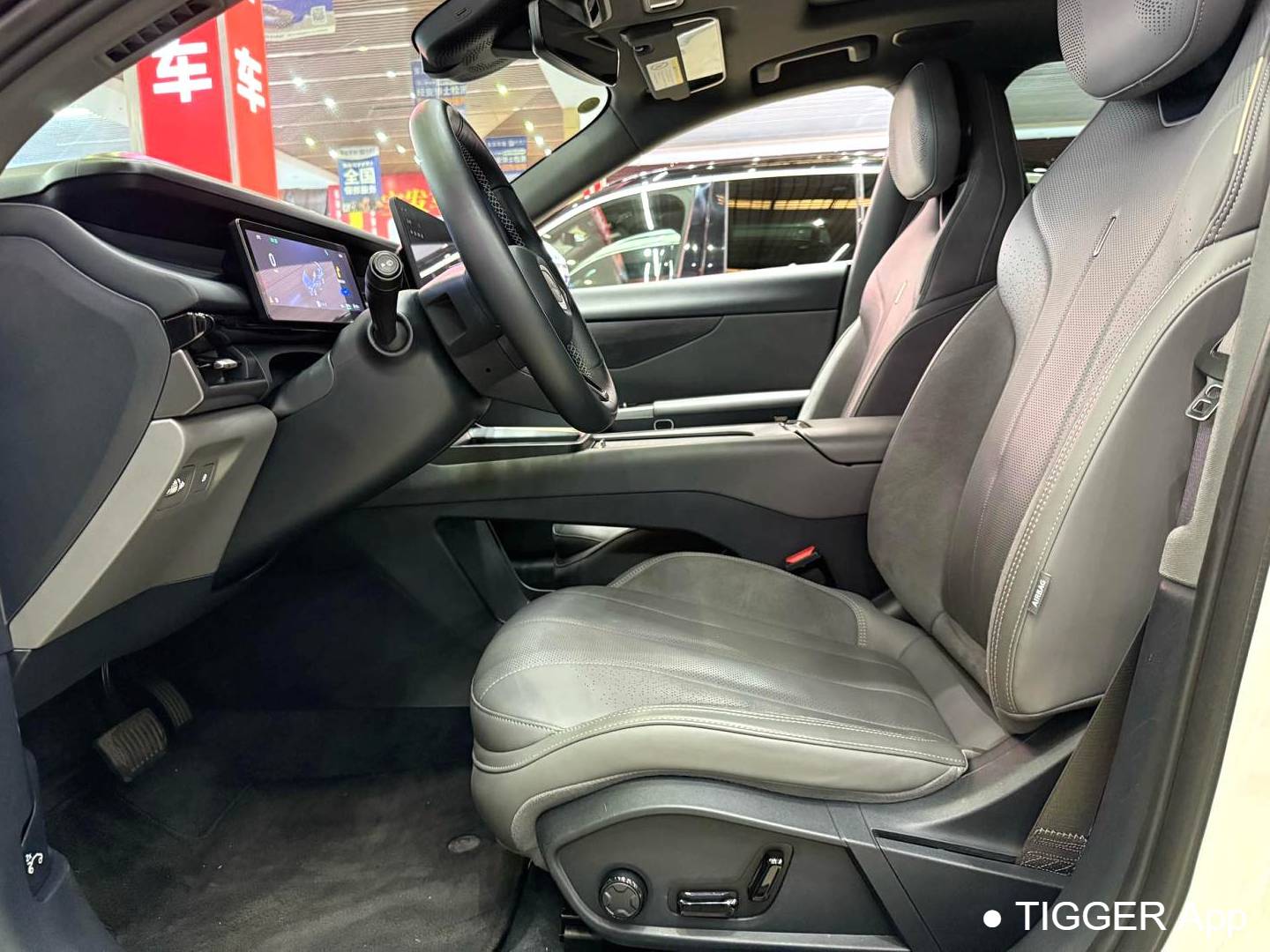 LYNK&CO 2024 LYNK&CO 07 EM-P 1.5T 126 Long Range Ultra Automatic Transmission