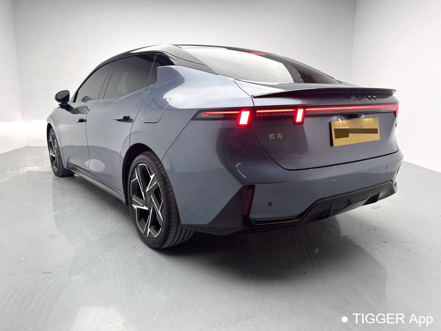 LYNK&CO  2024 LYNK&CO  07 EM-P 1.5T 126 Long Range Halo Automatic Transmission