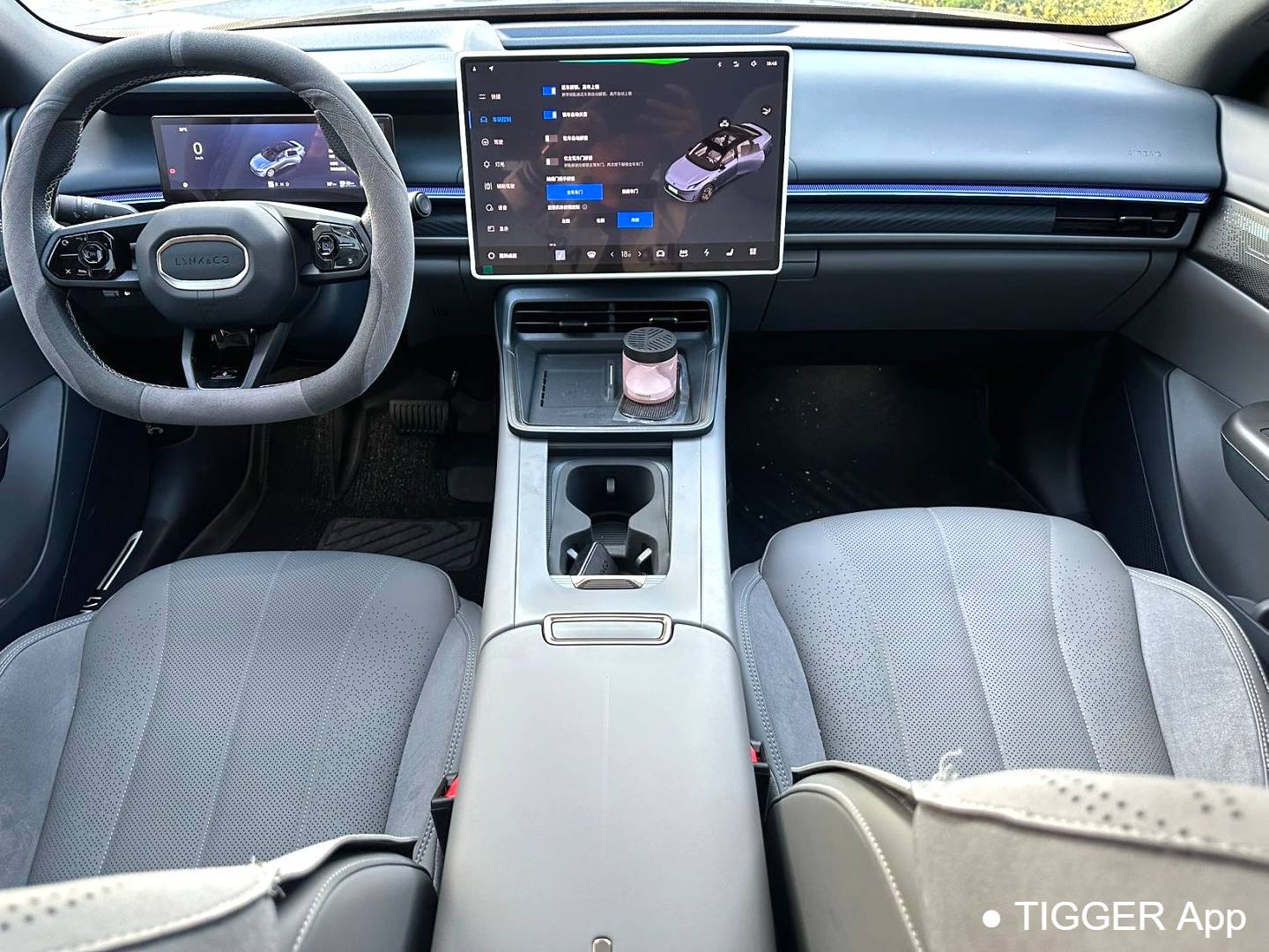 LYNK&CO 2024 LYNK&CO 07 EM-P 1.5T 126 Long Range Halo Automatic Transmission