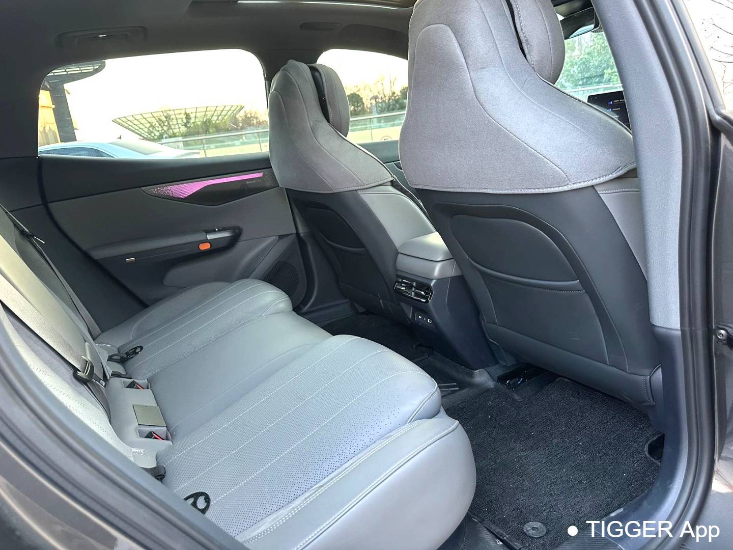 LYNK&CO 2024 LYNK&CO 07 EM-P 1.5T 126 Long Range Halo Automatic Transmission