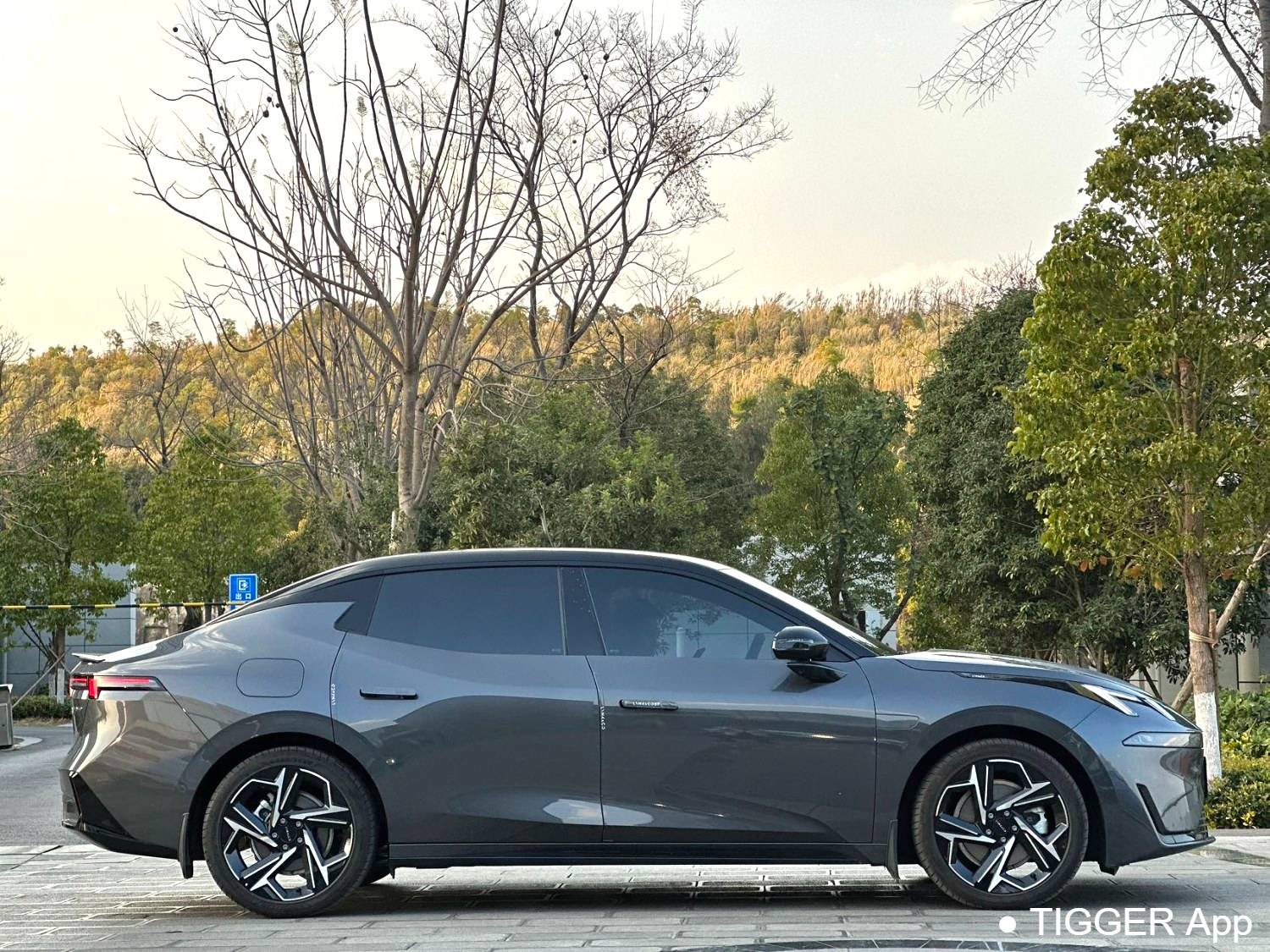 LYNK&CO 2024 LYNK&CO 07 EM-P 1.5T 126 Long Range Halo Automatic Transmission