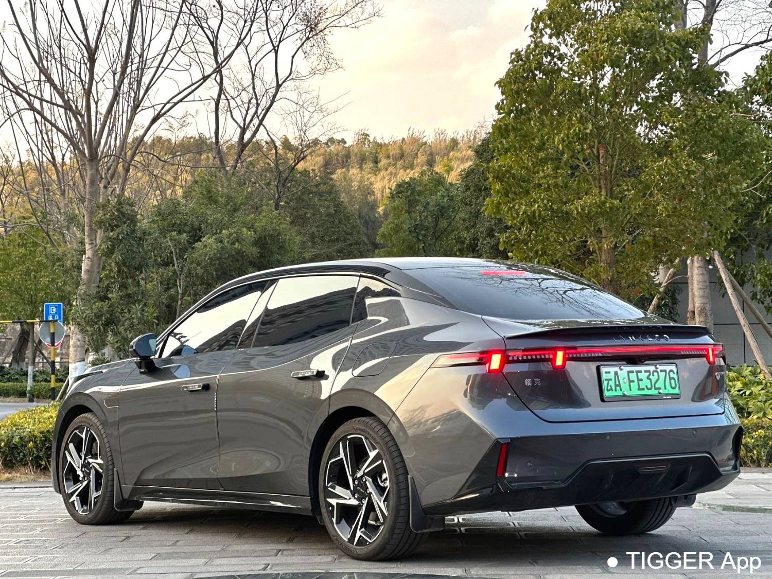 LYNK&CO 2024 LYNK&CO 07 EM-P 1.5T 126 Long Range Halo Automatic Transmission