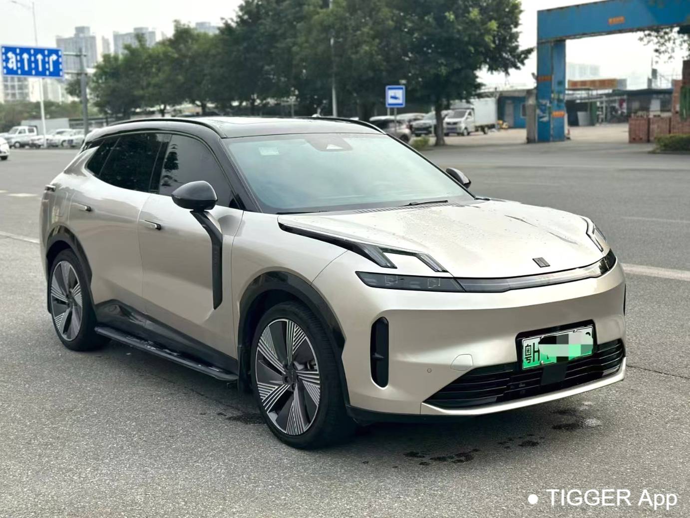 LYNK&CO 2023 LYNK&CO 08 EM-P 1.5T 220km four-wheel drive performance Halo automatic transmission