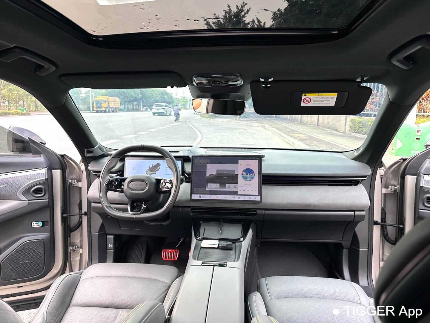 LYNK&CO 2023 LYNK&CO 08 EM-P 1.5T 220km four-wheel drive performance Halo automatic transmission