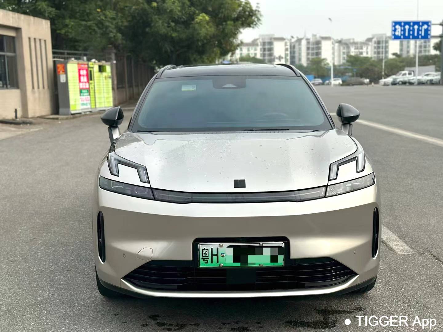 LYNK&CO 2023 LYNK&CO 08 EM-P 1.5T 220km four-wheel drive performance Halo automatic transmission