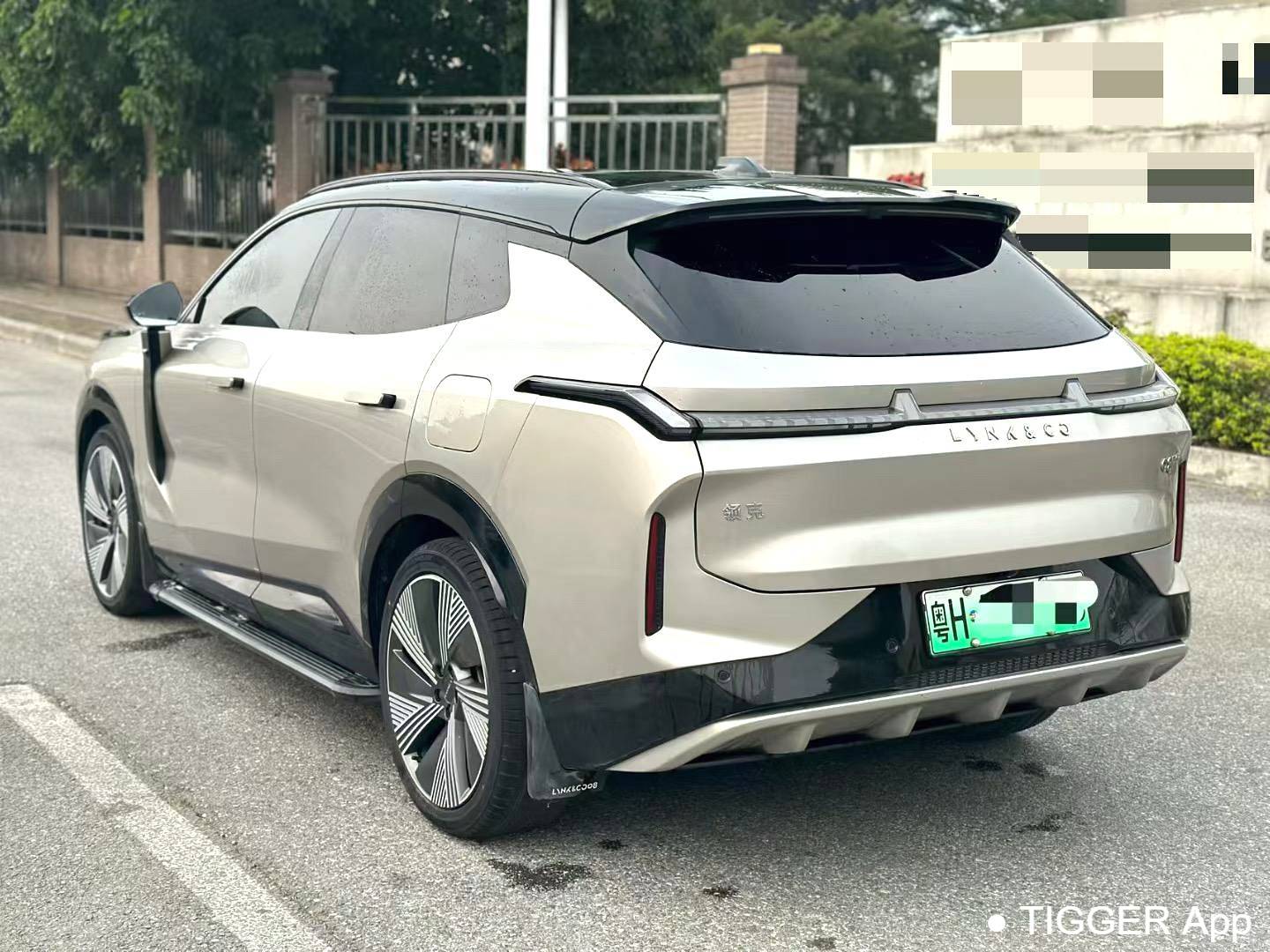 LYNK&CO 2023 LYNK&CO 08 EM-P 1.5T 220km four-wheel drive performance Halo automatic transmission