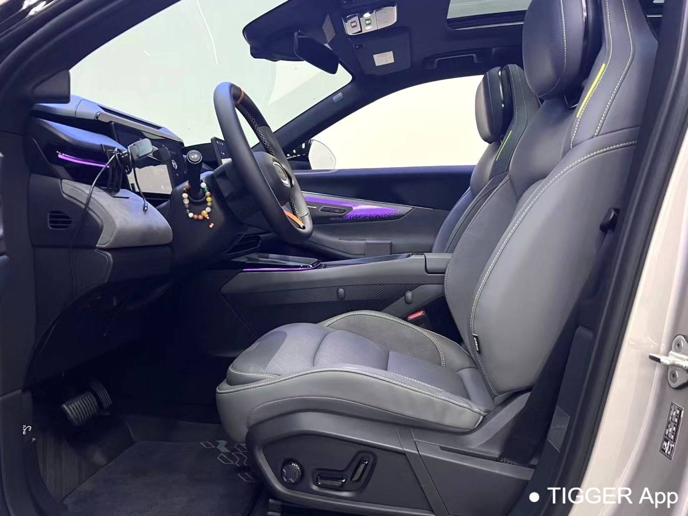 LYNK&CO  2023 LYNK&CO  08 EM-P 1.5T 120km Long Range Halo Automatic Transmission