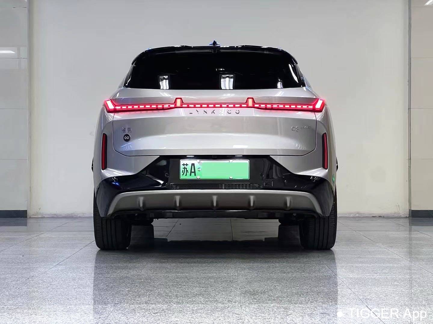 LYNK&CO  2023 LYNK&CO  08 EM-P 1.5T 120km Long Range Halo Automatic Transmission