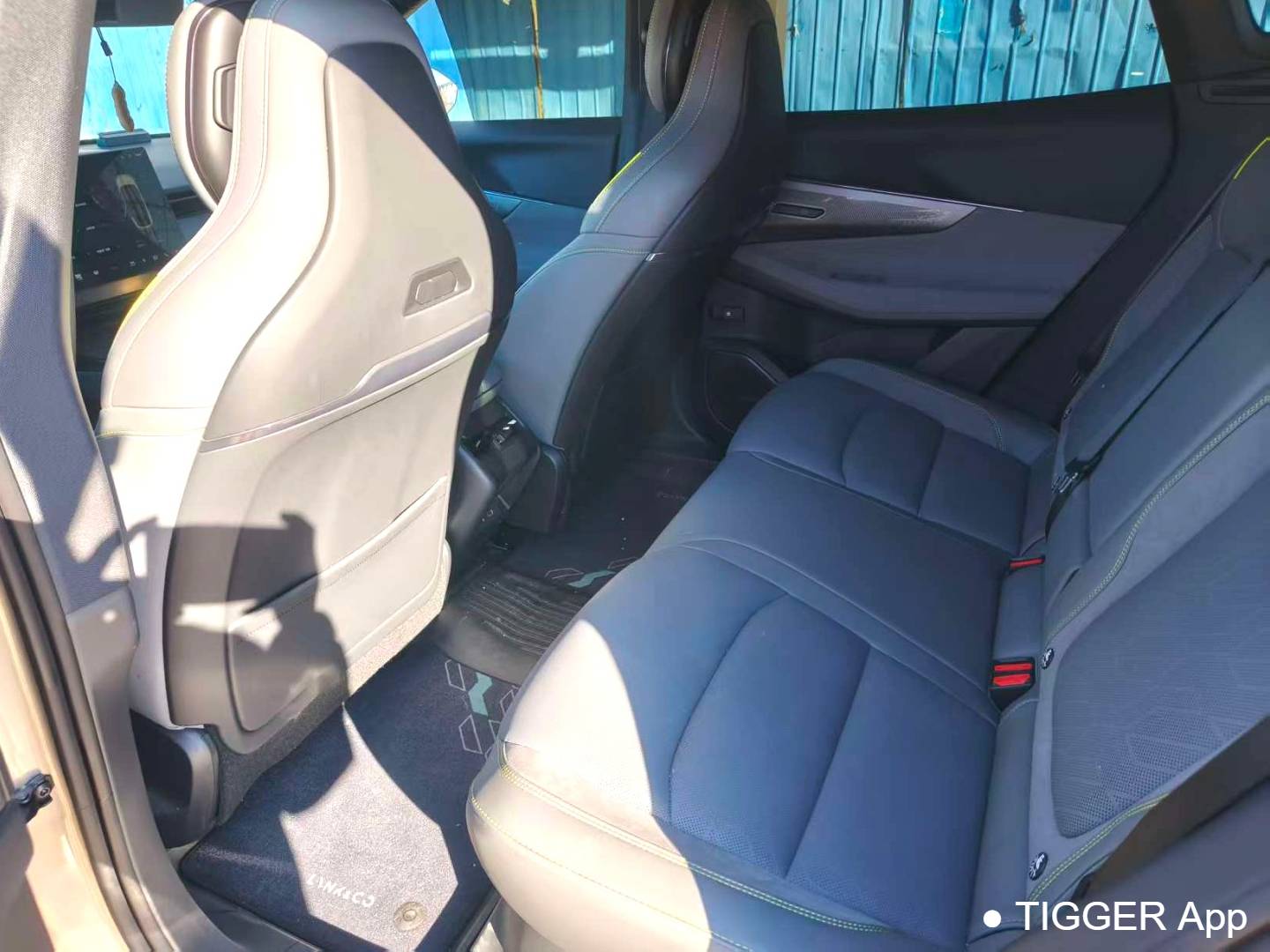 LYNK&CO 2024 LYNK&CO 08 EM-P 1.5T 120km Long Range Plus Automatic Transmission