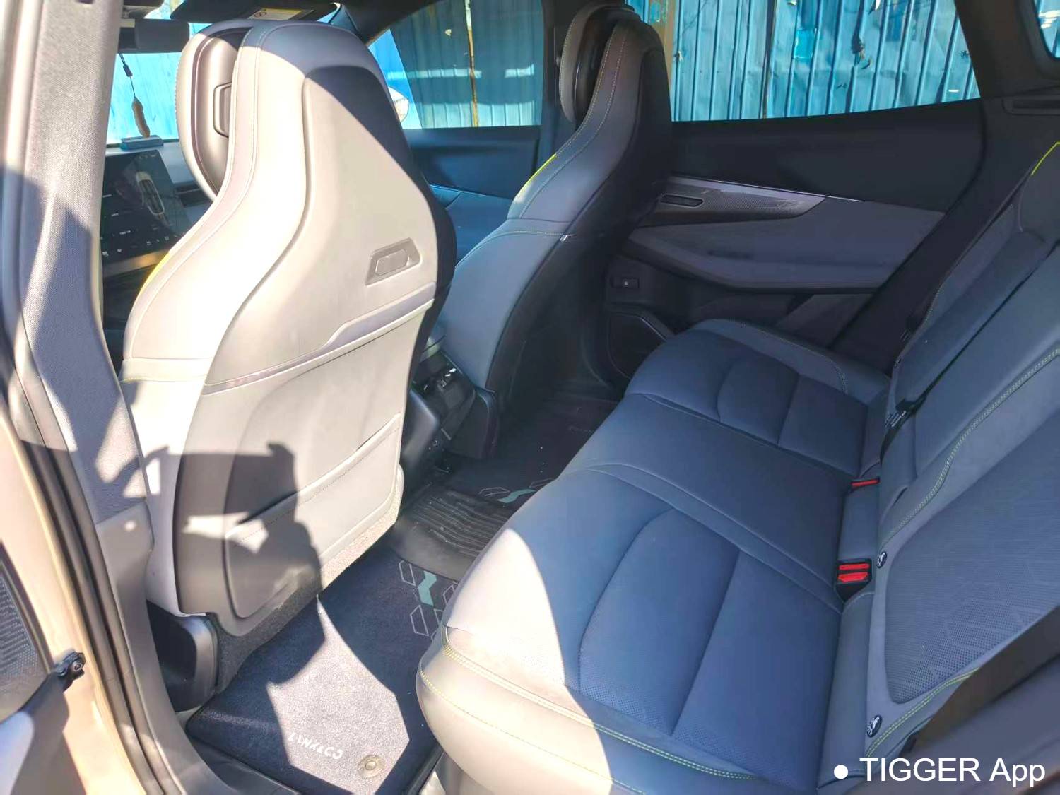 LYNK&CO 2024 LYNK&CO 08 EM-P 1.5T 120km Long Range Plus Automatic Transmission