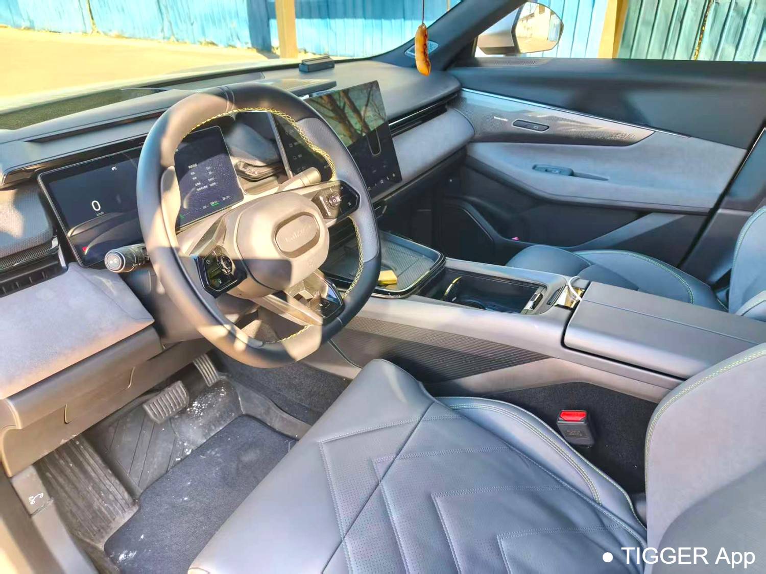 LYNK&CO 2024 LYNK&CO 08 EM-P 1.5T 120km Long Range Plus Automatic Transmission