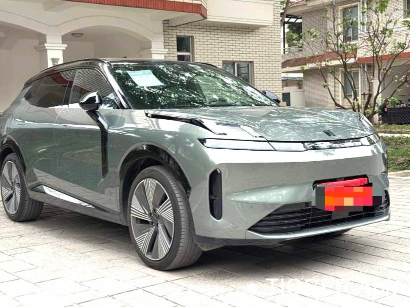 LYNK&CO 2023 LYNK&CO 08 EM-P 1.5T 220km four-wheel drive performance Halo automatic transmission