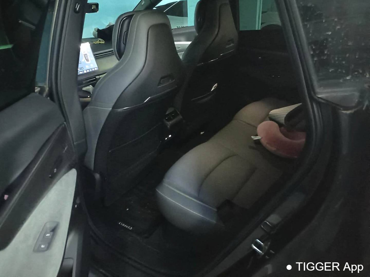 LYNK&CO 2023 LYNK&CO 08 EM-P 1.5T 245km Ultra Long Range Halo Automatic Transmission