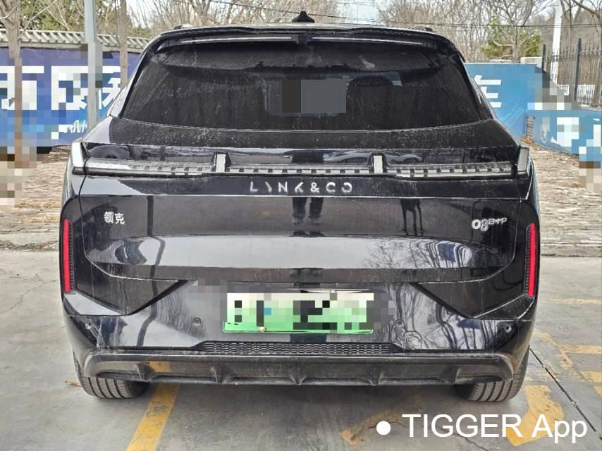 LYNK&CO 2023 LYNK&CO 08 EM-P 1.5T 120km Long Range Halo Automatic Transmission