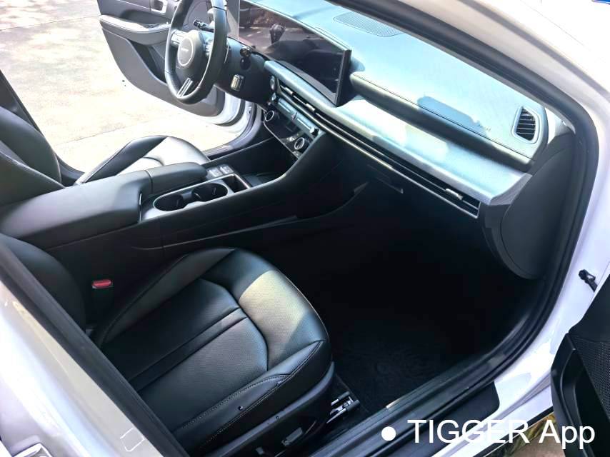 HYUNDAI Sonata 2024 11th Generation 1.5T Pro Automatic