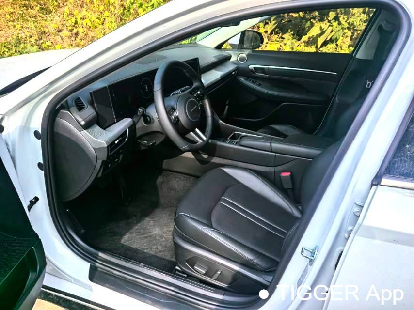 HYUNDAI Sonata 2024 11th Generation 1.5T Pro Automatic