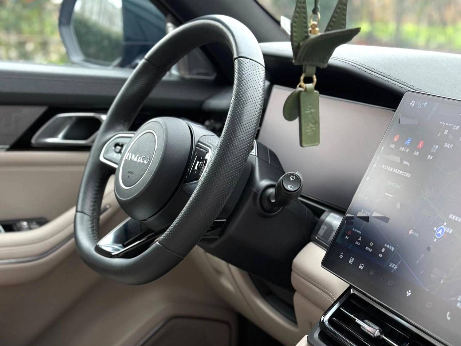 LYNK&CO  2024 LYNK&CO  09 EM-P 2.0TD ULTRA 6-seater automatic transmission