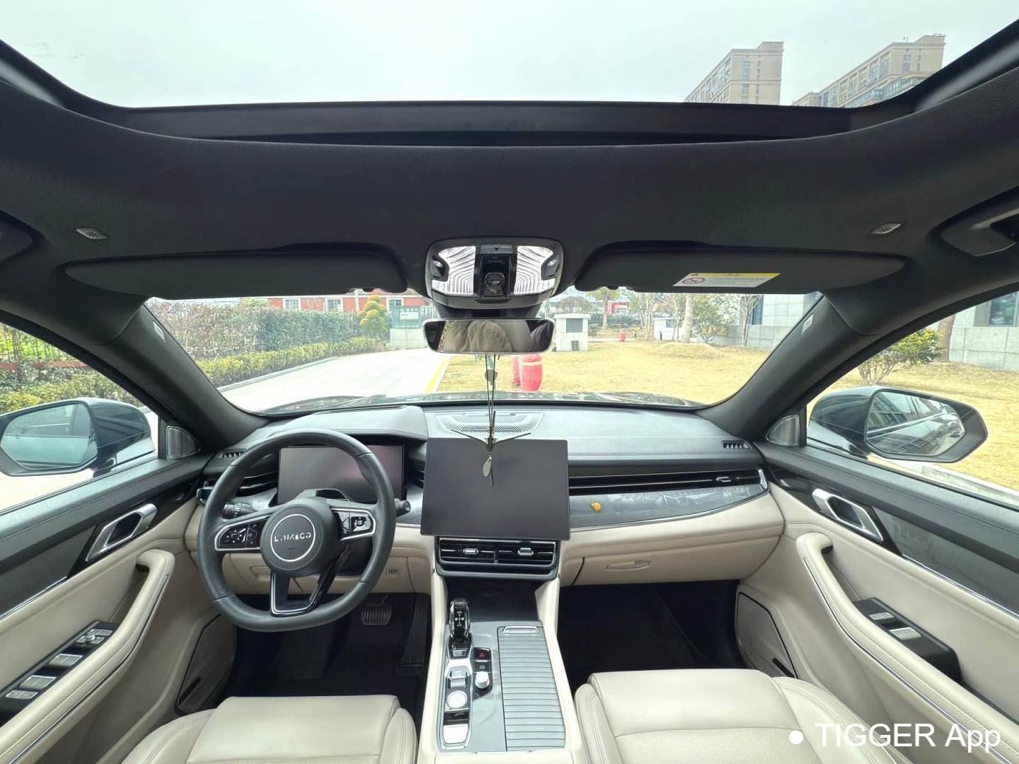 LYNK&CO  2024 LYNK&CO  09 EM-P 2.0TD ULTRA 6-seater automatic transmission